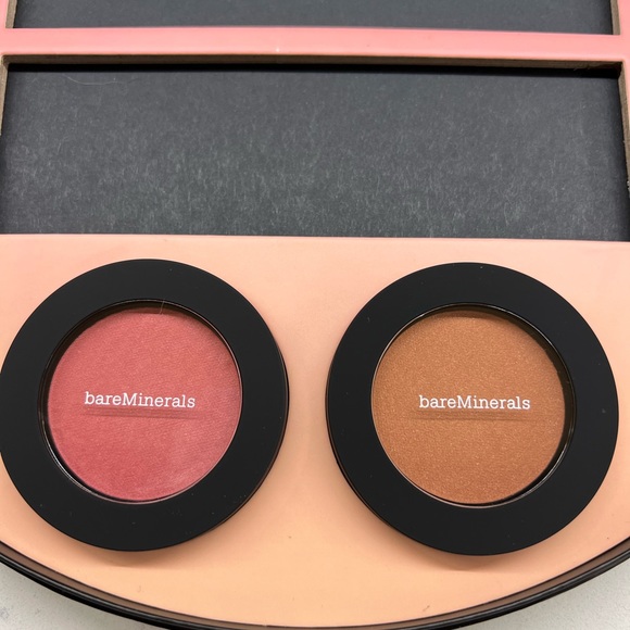 Brand new never used Bare minerals blush set - Picture 2 of 5